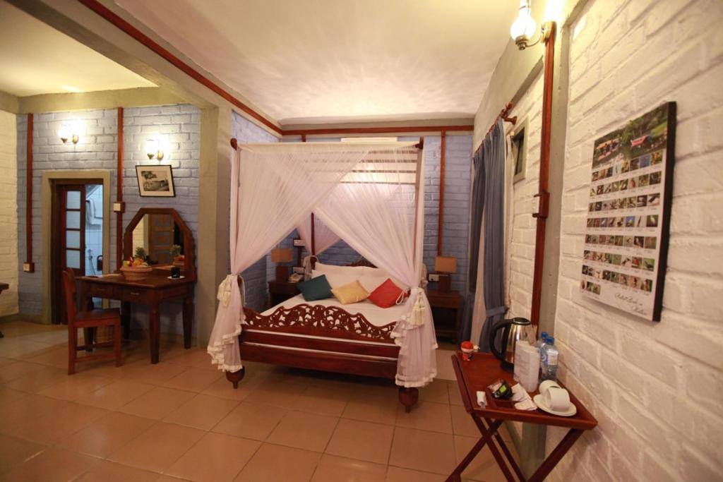 Lake Serenity Resort & Spa Kuruwita Exterior foto