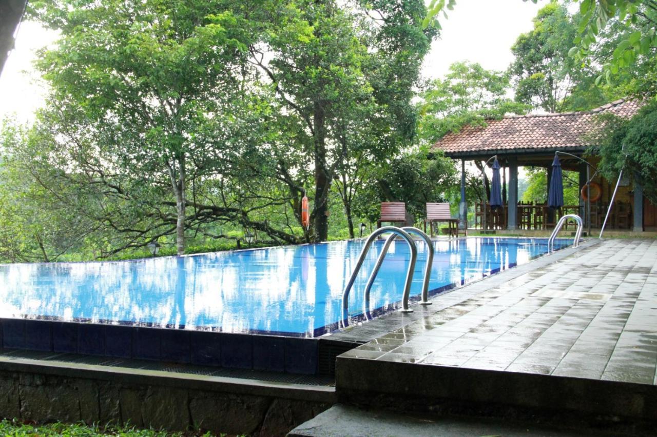 Lake Serenity Resort & Spa Kuruwita Exterior foto